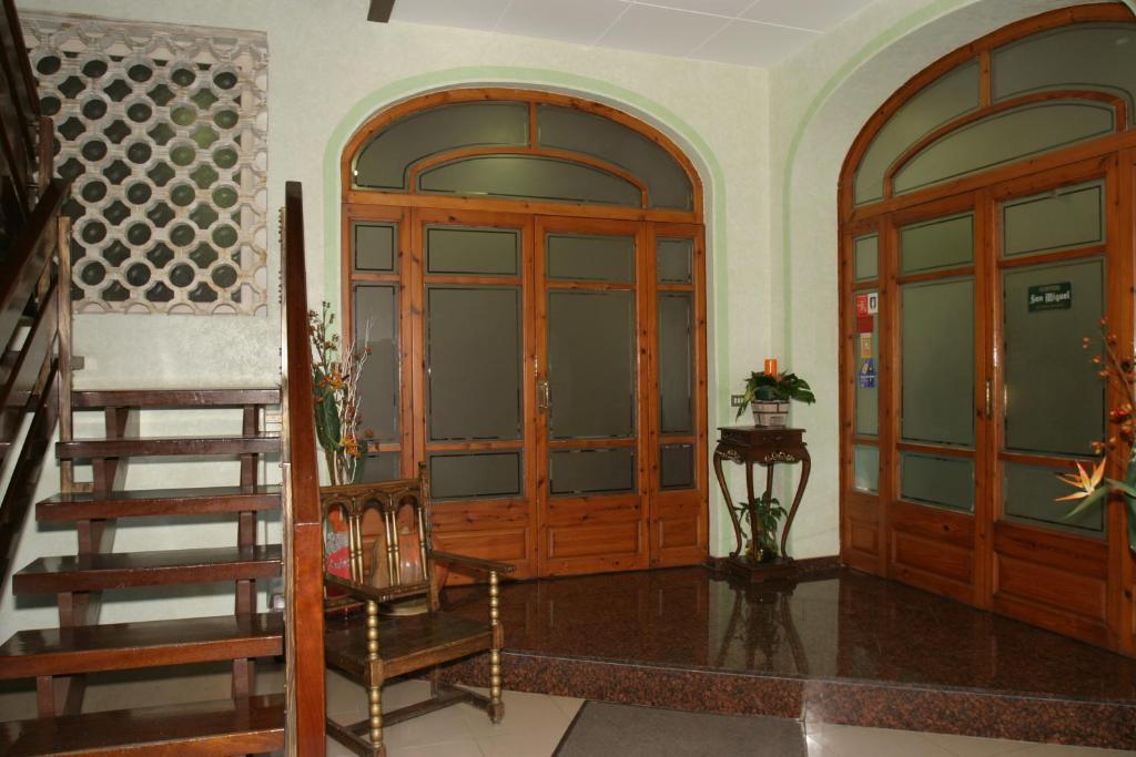 Hotel Fonda Neus Сан-Садурни-д'Анойя Экстерьер фото